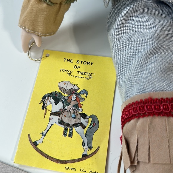 Vintage 1983 Penny Thistle Ceramic Doll Musical - Picture 5 of 7